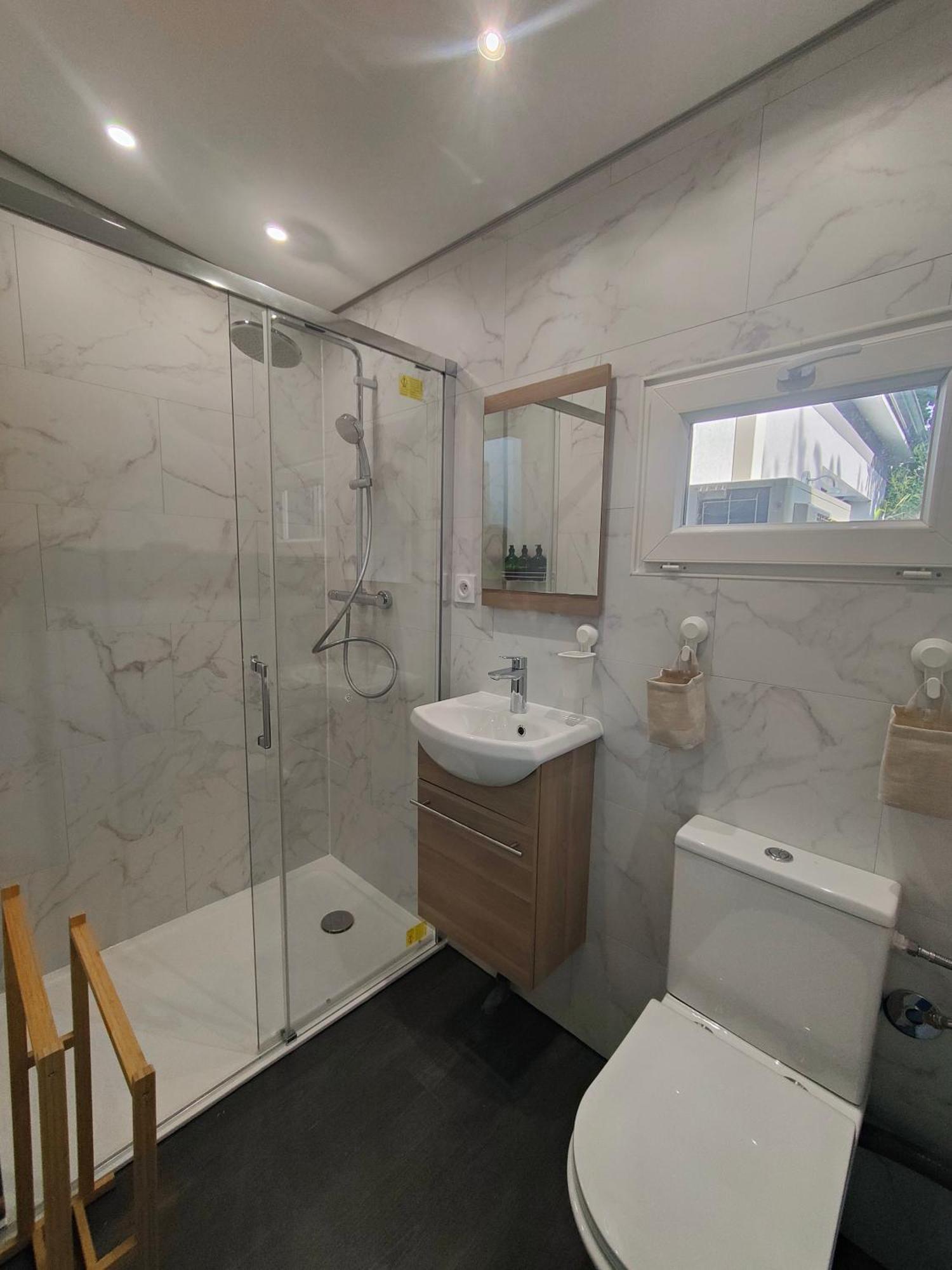 Villa Tiny House Avec Jardin Et Acces Piscine Chauffee Saint-Médard-en-Jalles Esterno foto